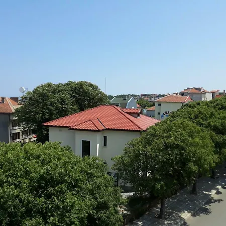 Gasthuis Къща Веселина *